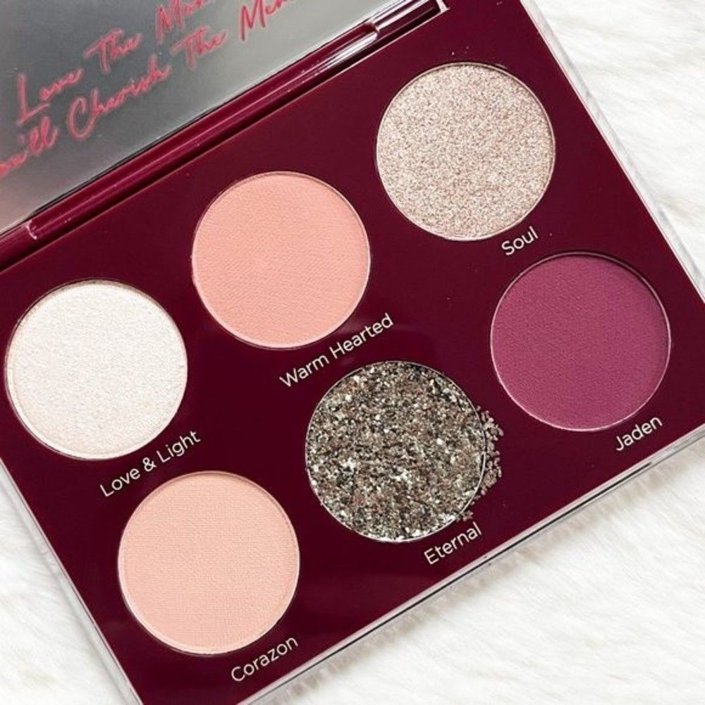 Dominique Cosmetics Unconditional Palette‎